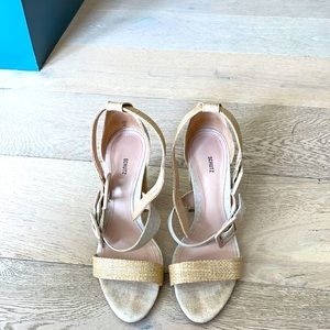 Schutz size 8 heels